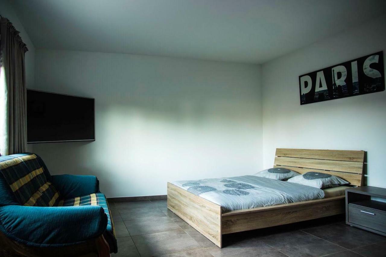Residence La Floraison Anderlecht エクステリア 写真