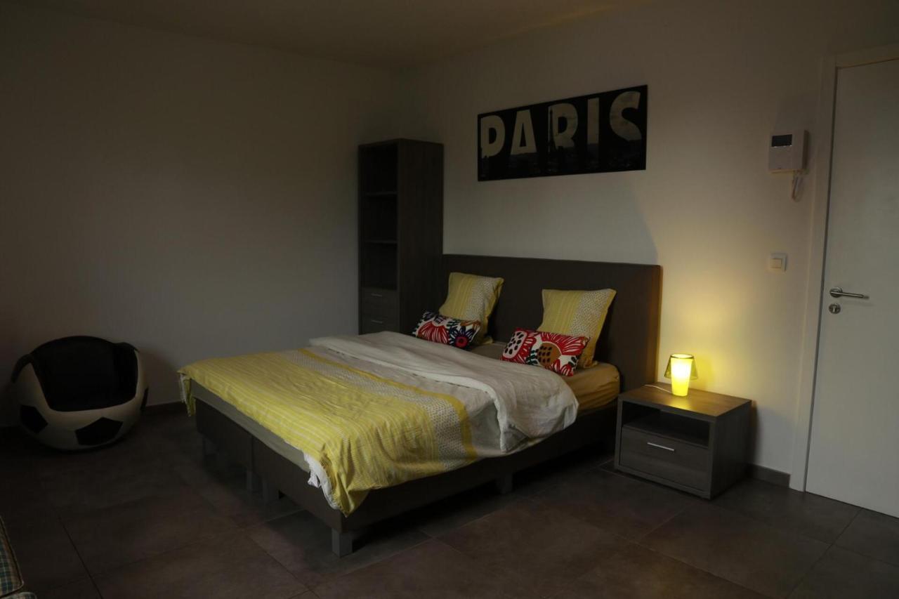 Residence La Floraison Anderlecht エクステリア 写真